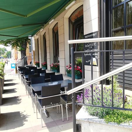 Hotel Burgas Штасфурт Экстерьер фото